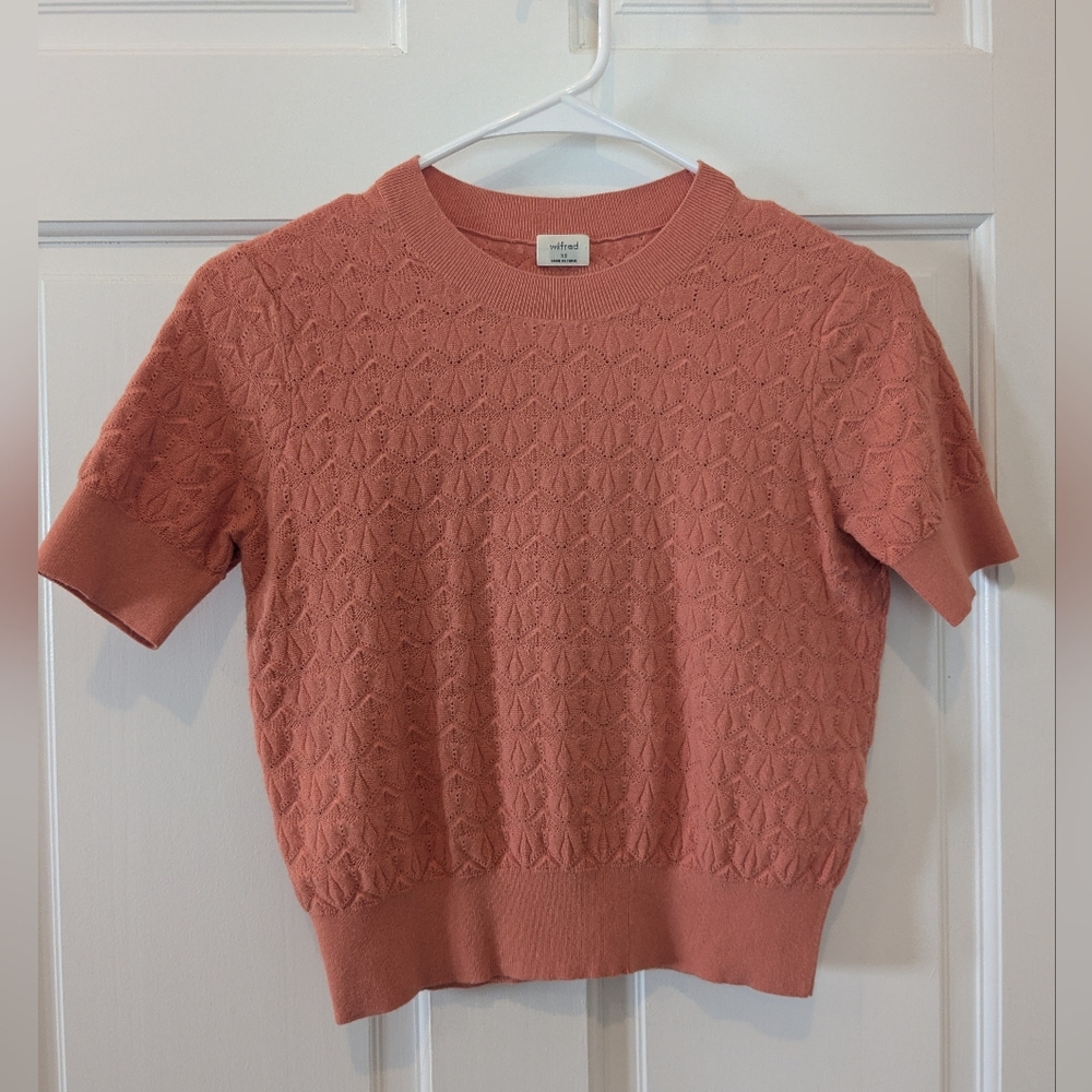 Aritzia Wilfred Textured Short Sleeve Sweater in Coral, Size XS